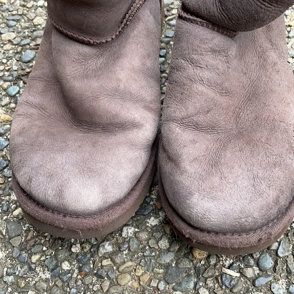 𝅺ugg’s brown boots